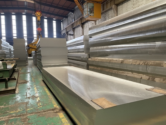 Китай Промышленный серебряный алюминиевый покров из сплава HRC50 - 60 для архитектуры украшения поставщик