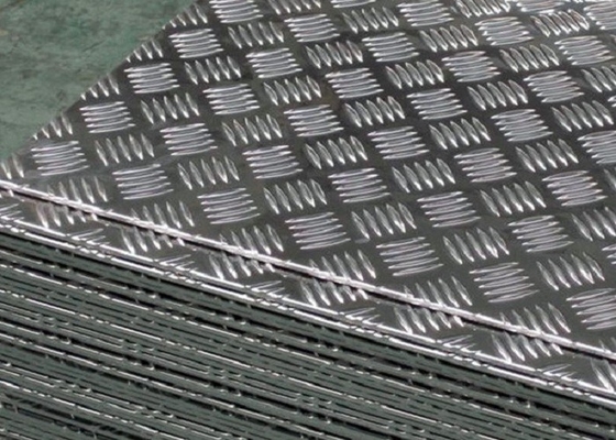 Китай 6061 6063 7075 Чекеред алюминиевых толщина плиты 0.8-300мм для шлюпочной палуба поставщик